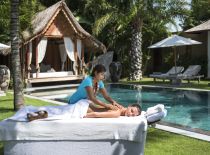 Villa Tiga Puluh, Massage en plein air